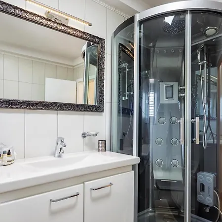 Βίλα Stone Garden Villa, Heated Pool & Outdoor Cinema Trilj