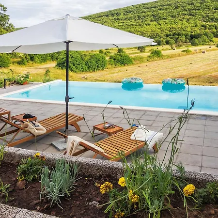 Βίλα Stone Garden Villa, Heated Pool & Outdoor Cinema Trilj