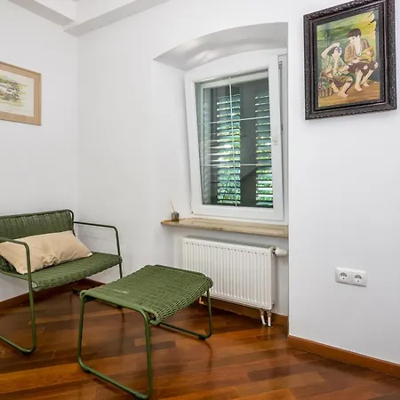 Βίλα Stone Garden Villa, Heated Pool & Outdoor Cinema